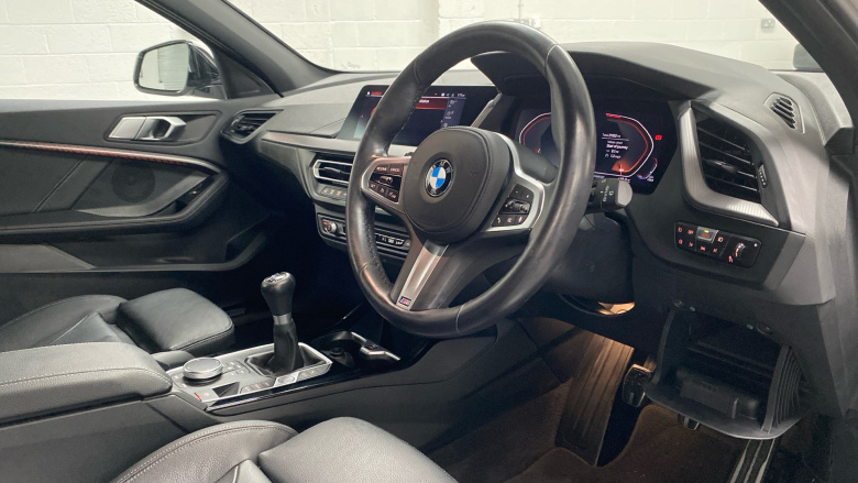 BMW 1 Series 118i [136] M Sport 5dr [Live Cockpit Professional] Petrol Hatchback
